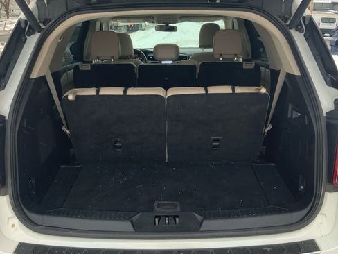 Used 2022 Ford Explorer Limited w/ Limited Technology Package image 12