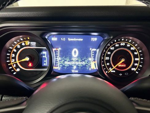 New 2025 Jeep Gladiator Sport image 25