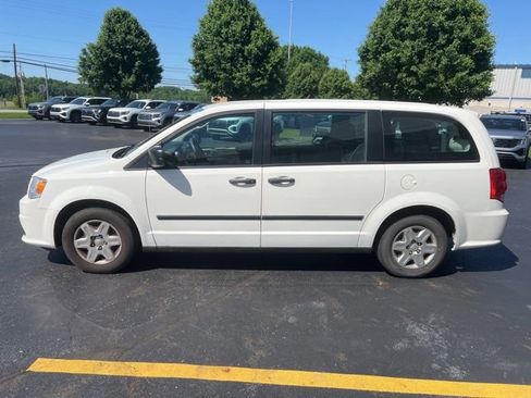 Used 2013 Dodge Grand Caravan American Value Package FWD image 6