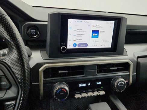 Used 2024 Toyota Tacoma TRD Sport image 16