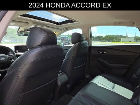 Used 2024 Honda Accord EX image 18
