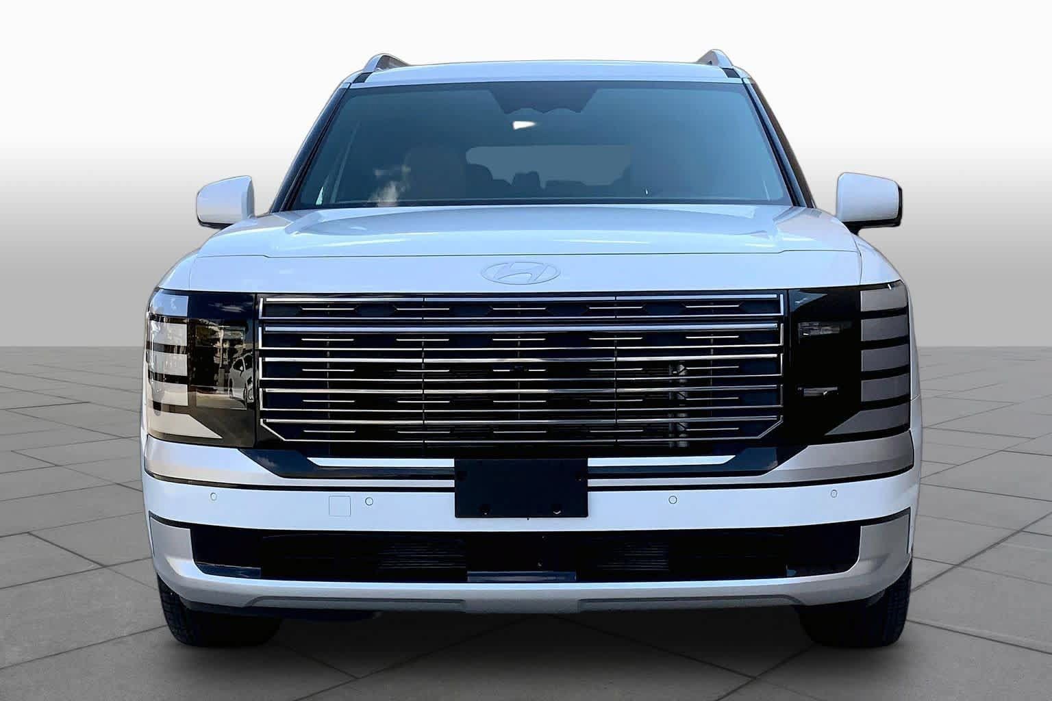 Used 2026 Hyundai Palisade Calligraphy AWD/4WD image 4