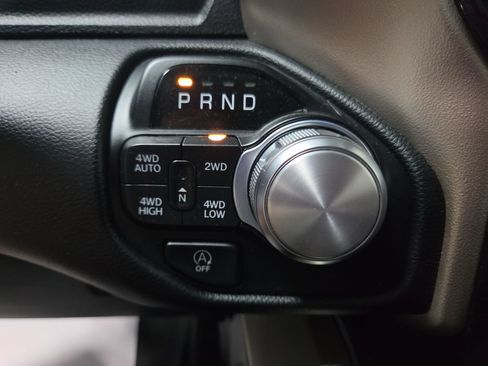 Used 2022 RAM 1500 Laramie AWD/4WD image 40