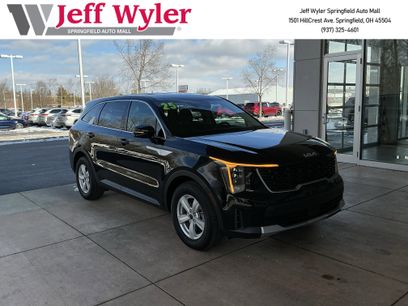 Used 2025 Kia Sorento LX