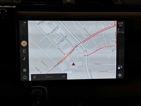 Used 2025 Land Rover Defender 90 V8 image 16