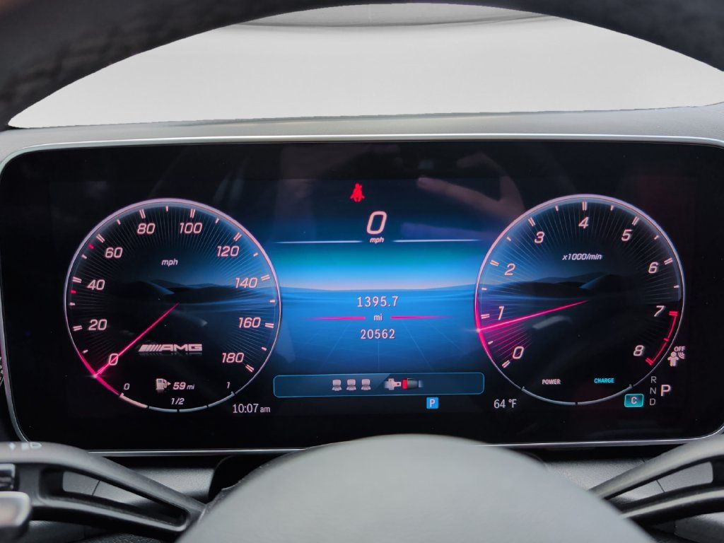 Used 2025 Mercedes-Benz GLC 43 AMG 4MATIC image 10