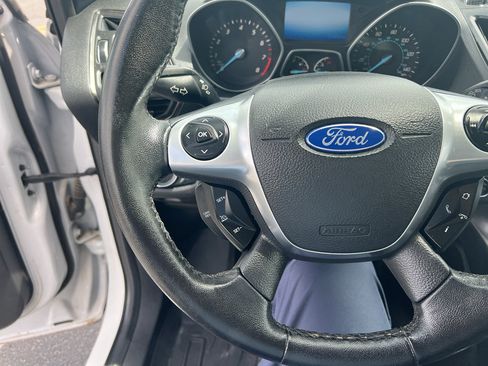 Used 2014 Ford Escape Titanium AWD/4WD image 14