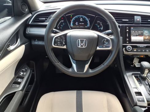 Used 2018 Honda Civic EX image 5