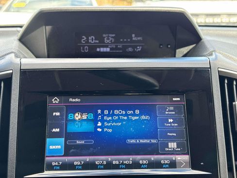 Used 2021 Subaru Crosstrek 2.0i Premium image 23