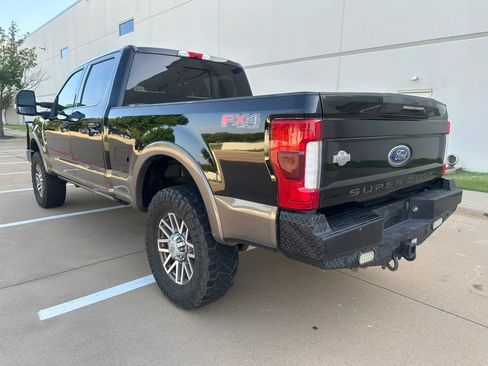 Used 2018 Ford F250 King Ranch w/ King Ranch Ultimate Package AWD/4WD image 13