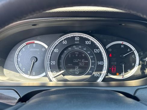 Used 2017 Honda Accord EX-L image 26