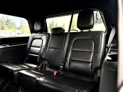 Used 2021 Lincoln Navigator Reserve AWD/4WD image 18