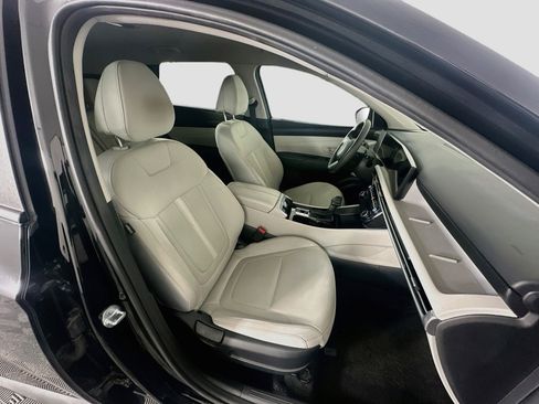 Used 2025 Hyundai Tucson SEL FWD image 31
