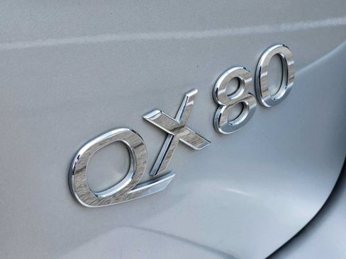 Used 2019 INFINITI QX80 Luxe RWD image 11