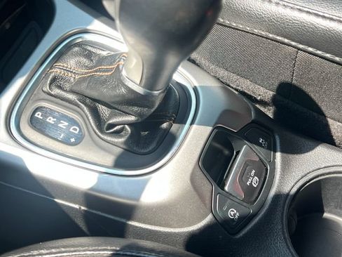 Used 2019 Jeep Compass Latitude AWD/4WD image 25