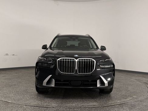 Used 2023 BMW X7 xDrive40i w/ Premium Package AWD/4WD image 5