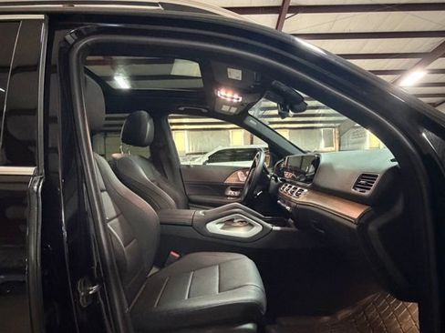 Used 2025 Mercedes-Benz GLE 350 4MATIC image 11