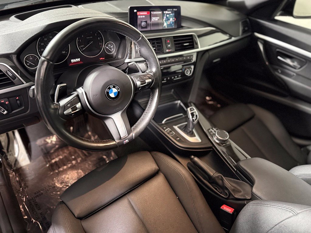 Used 2018 BMW 330i Gran Turismo xDrive AWD/4WD image 19