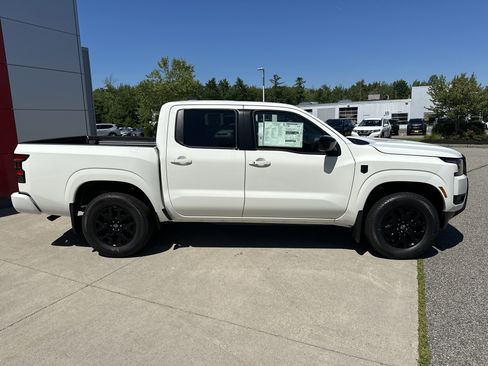 New 2026 Nissan Frontier SV w/ SV Convenience Package AWD/4WD image 8