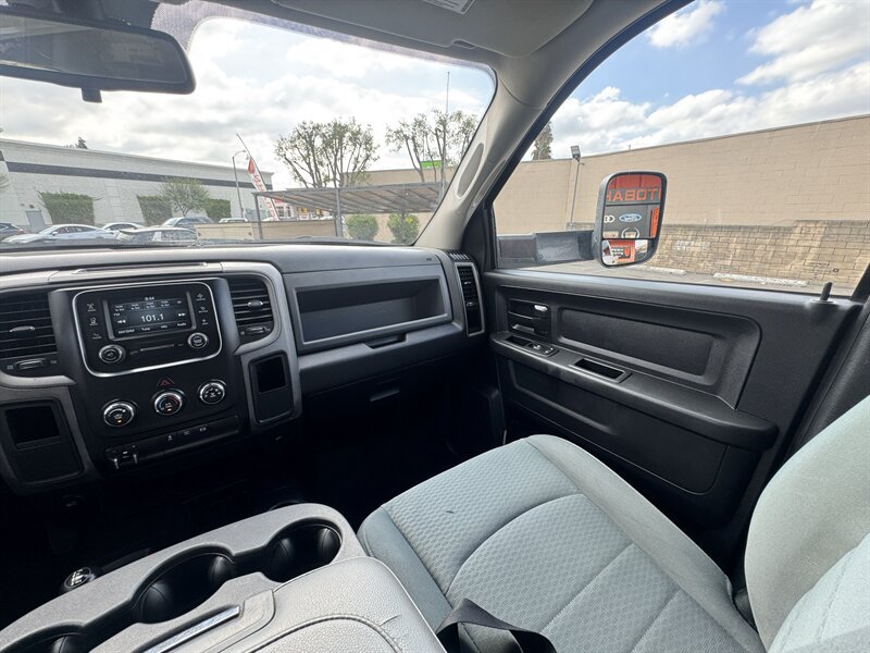 Used 2016 RAM 2500 Tradesman w/ Chrome Appearance Group AWD/4WD image 35