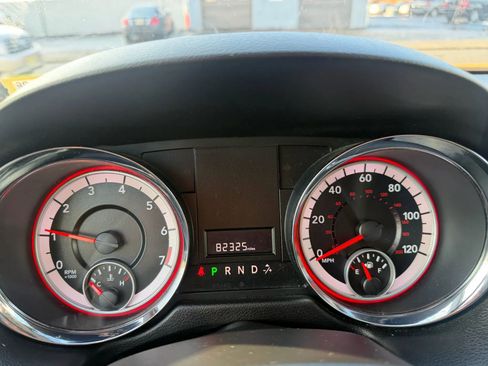 Used 2013 Dodge Grand Caravan SXT image 10