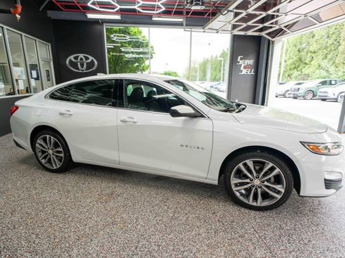 Used 2023 Chevrolet Malibu LT FWD image 5