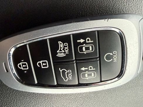 Used 2023 Hyundai Palisade Calligraphy image 28