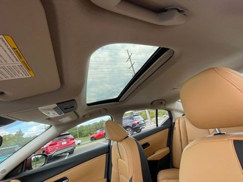 New 2025 Nissan Sentra SV w/ SV Premium Package image 15