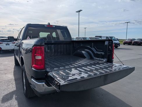 New 2026 RAM 1500 4x4 Crew Cab image 7
