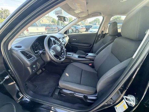 Used 2019 Honda HR-V LX image 38