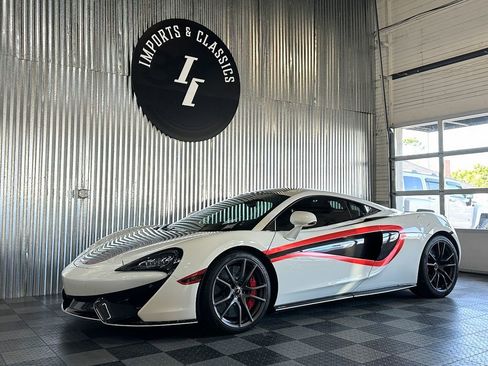 Used 2016 McLaren 570S Coupe RWD image 3