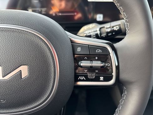 New 2026 Kia Carnival image 25
