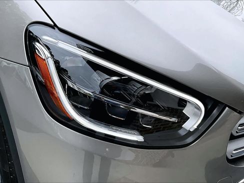 Used 2022 Mercedes-Benz GLC 300 4MATIC image 28