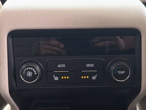 Used 2020 GMC Acadia Denali w/ Denali Ultimate Package AWD/4WD image 28