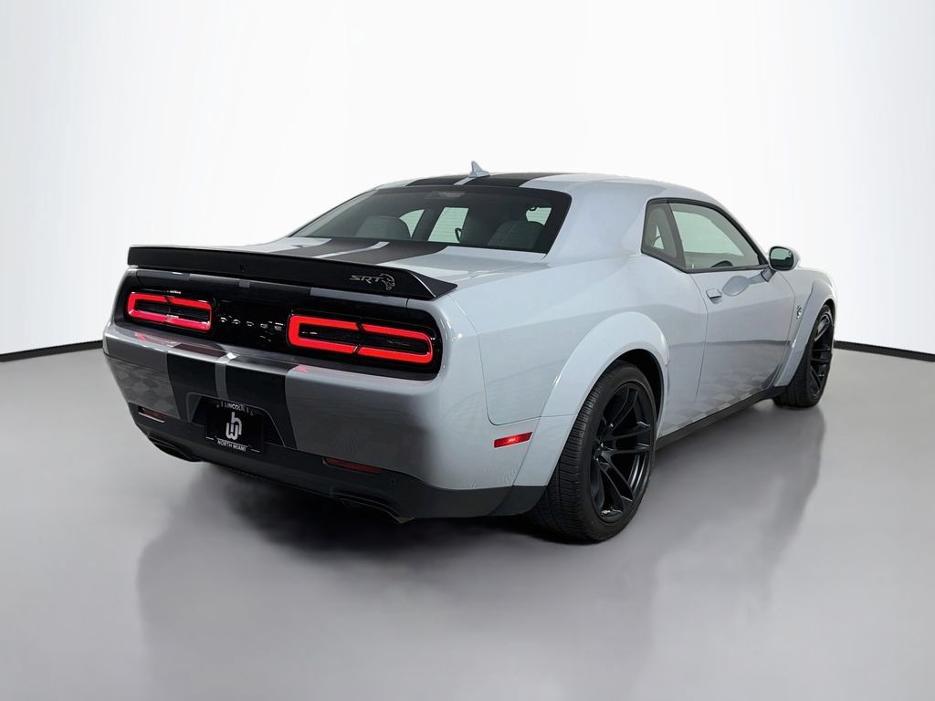 Used 2021 Dodge Challenger SRT Hellcat RWD image 5
