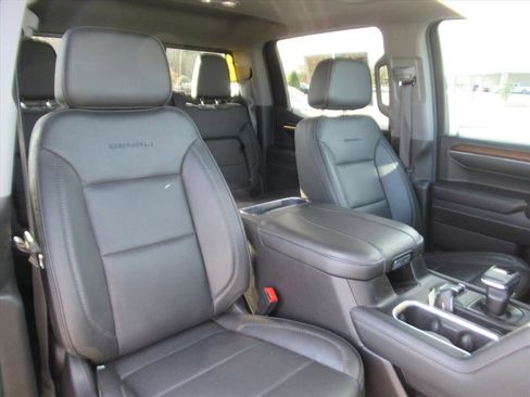 Used 2024 GMC Sierra 1500 Denali w/ Denali Reserve Package image 9