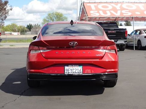 Used 2023 Hyundai Elantra Limited image 8