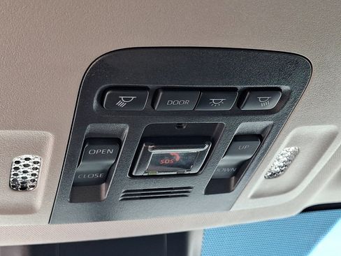 Used 2024 Toyota Camry SE FWD image 32
