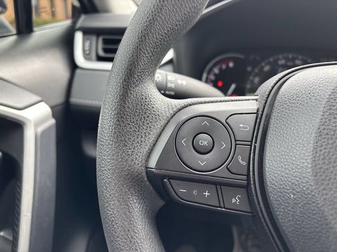 Used 2025 Toyota RAV4 XLE w/ Convenience Package image 17