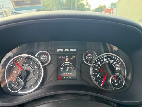 Used 2023 RAM 2500 Big Horn w/ Level 1 Equipment Group image 19