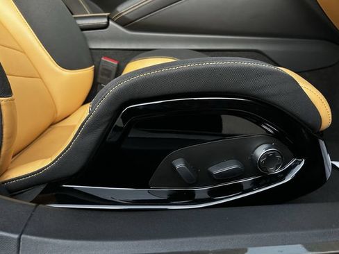Used 2020 Chevrolet Corvette Stingray Premium Cpe w/ 3LT Preferred Equipment Group RWD image 30