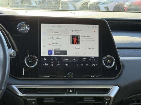 Used 2023 Lexus RX 350 Premium image 10