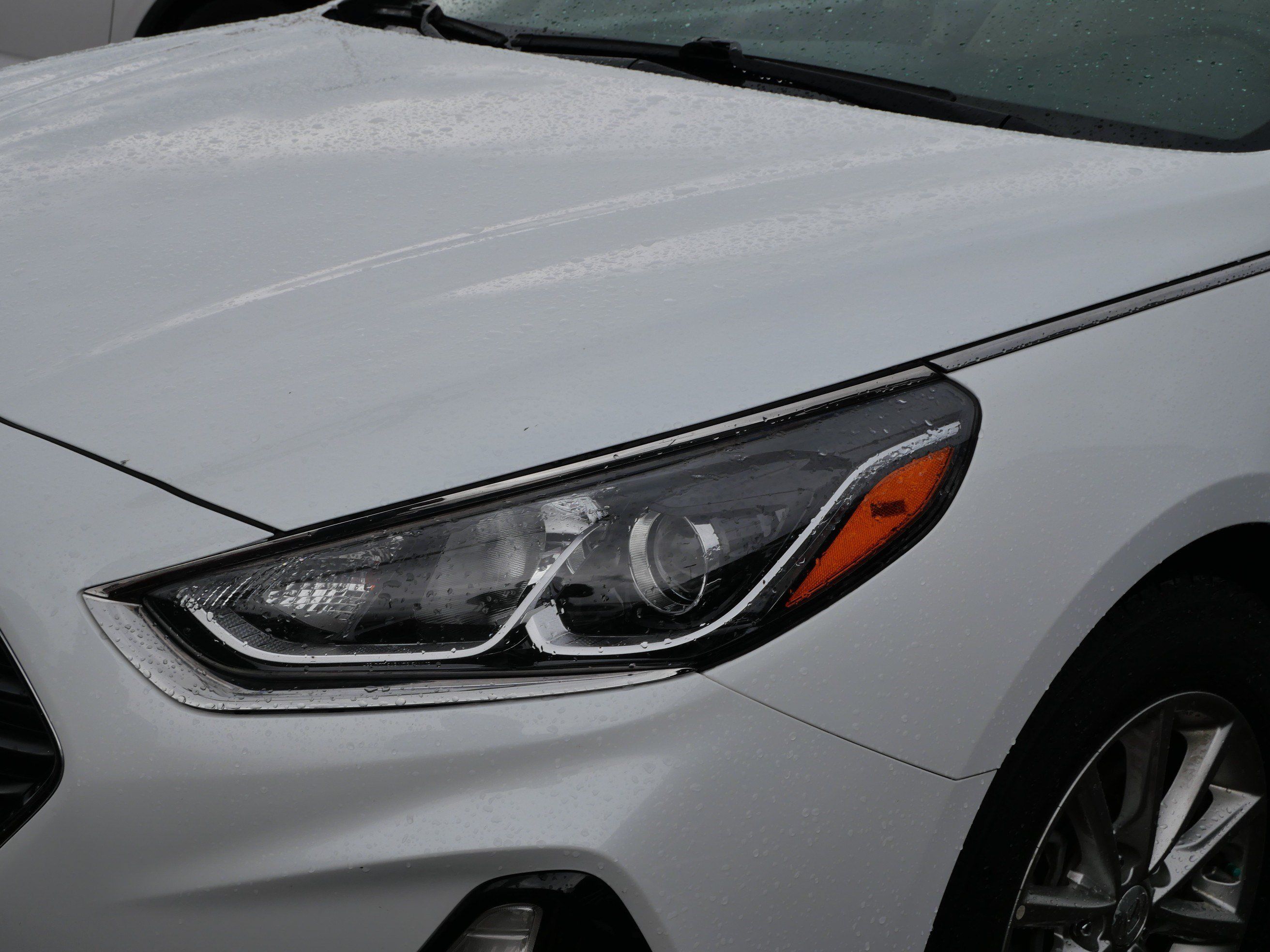 Used 2018 Hyundai Sonata SE w/ Cargo Package FWD image 3