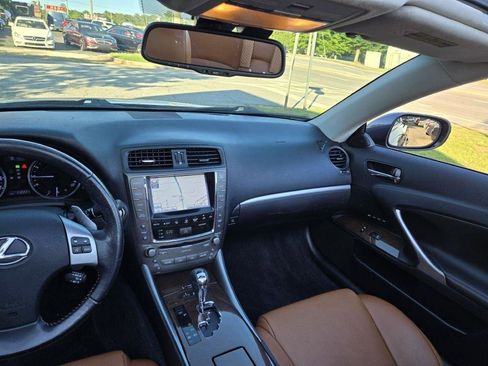 Used 2011 Lexus IS 250C w/ Luxury Pkg RWD image 27