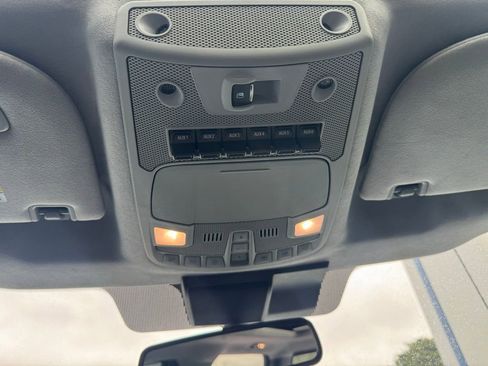 Used 2022 Ford F450 Limited w/ FX4 Off-Road Package image 19