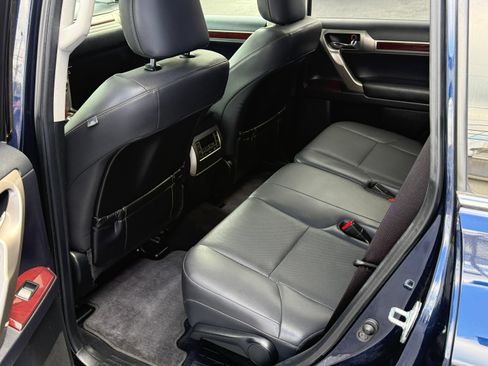 Used 2019 Lexus GX 460 Premium AWD/4WD image 17
