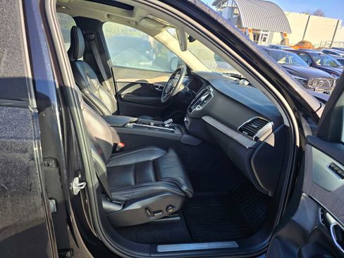 Certified 2023 Volvo XC90 T8 Ultimate image 11