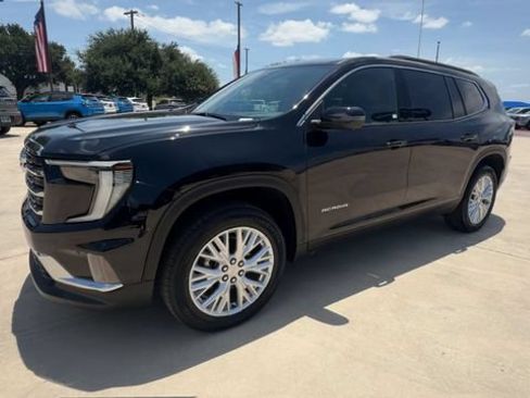 Certified 2026 GMC Acadia Elevation w/ Elevation Premium Package FWD image 4