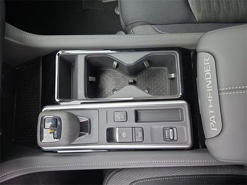 New 2025 Nissan Pathfinder SV w/ Black Appearance Package image 21