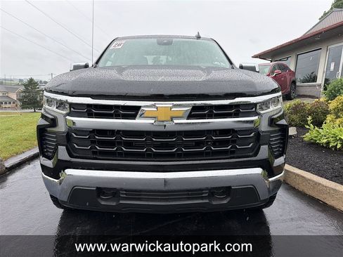 Used 2026 Chevrolet Silverado 1500 LT AWD/4WD image 3